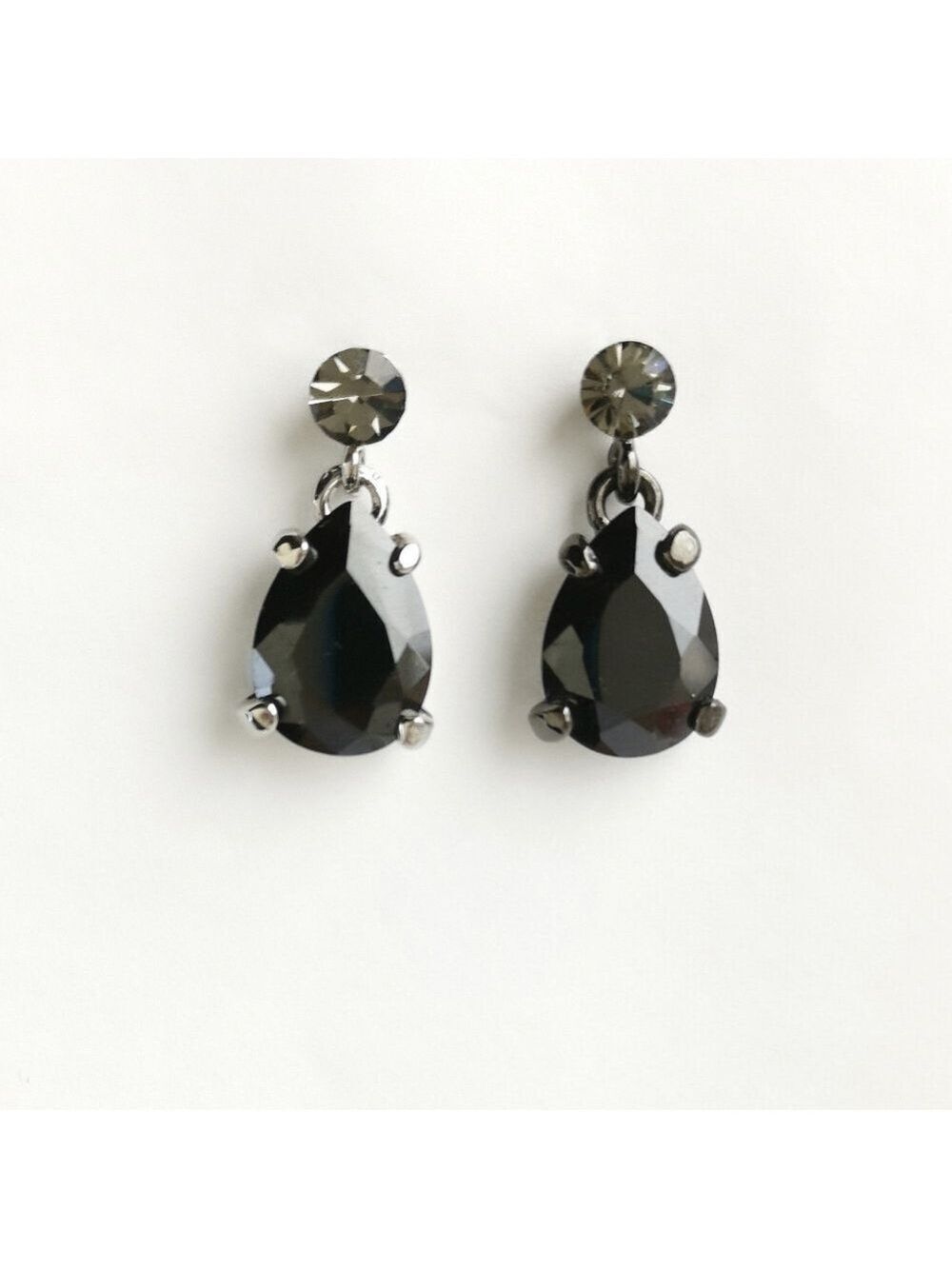 Black CZ and Smoke Crystals Drop earrings 🆕